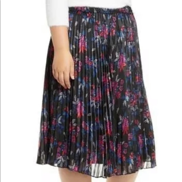 Halogen Dresses & Skirts - HALOGEN Floral Pleated Pull-On  Elastic Midi u17